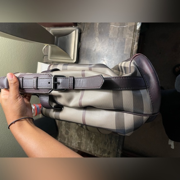 100% Authentic Burberry Walden Hobo Bag - Picture 4 of 10